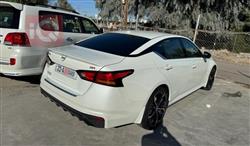 نيسان ألتيما